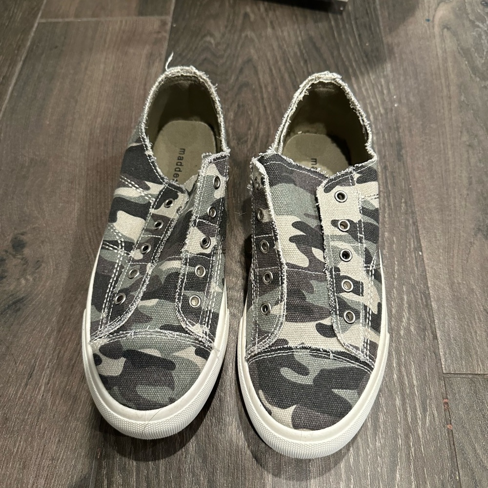 Madden girl CAMO shoes